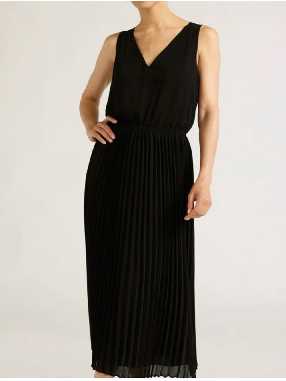 Classic Black Pleated V-Neck Maxi Dress